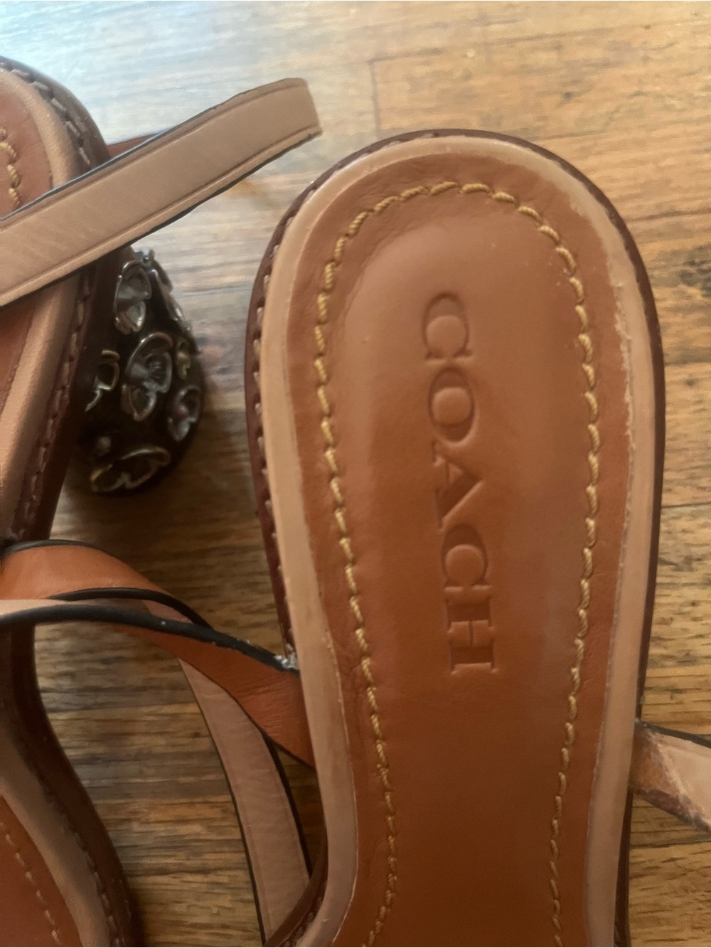 Coach Tea Rose T-Strap Sandal in Nude size 10 - Picture 5 of 10